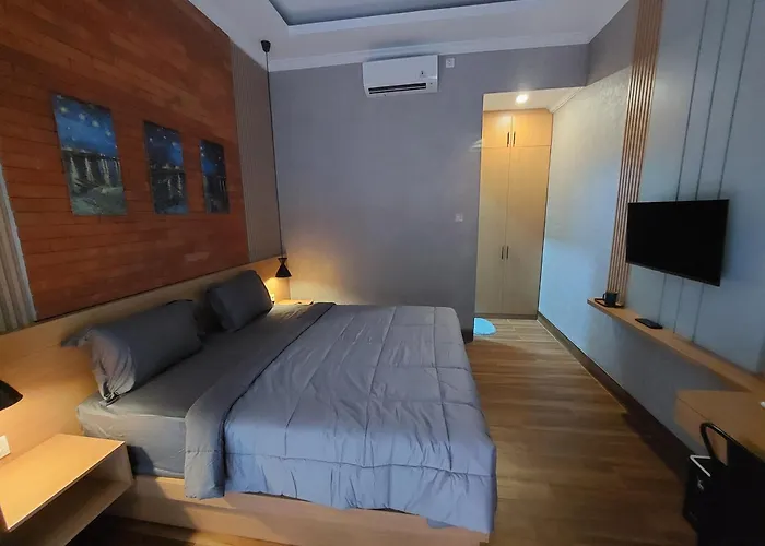 Mantra House 3*